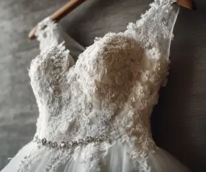 بهترین خشکشویی لباس عروس چگونه باید باشد؟