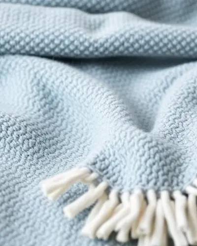 خشکشویی پتو خشکشویی پتو با مواد مخصوص: شستشو بدون زبر شدن و تغییر رنگ