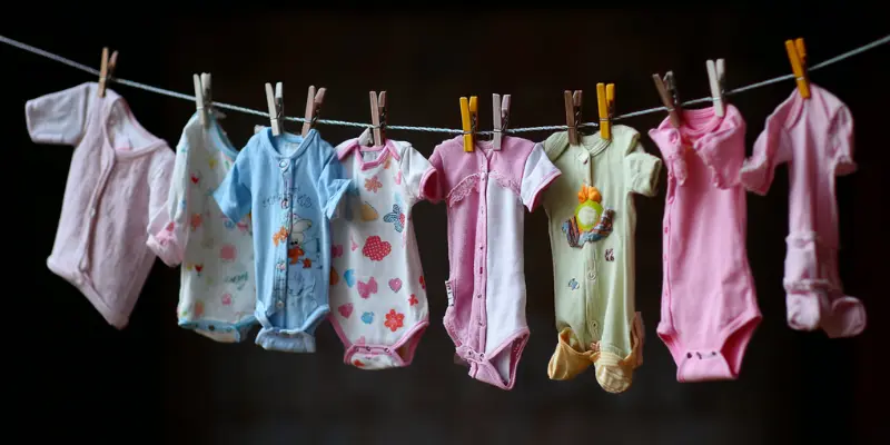 شستشوی لباس نوزاد: ضدعفونی کامل و ضد حساسیت پوستی