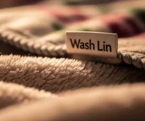 شستشوی پتو در خانه یا خشکشویی؟