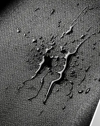 چگونه لکه روغن از روی کت پاک کنیم؟ (راهنمای گام به گام + ۳ اشتباه)